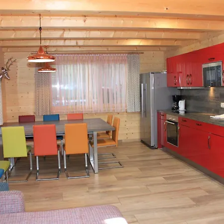 - L Hébergement de vacances *