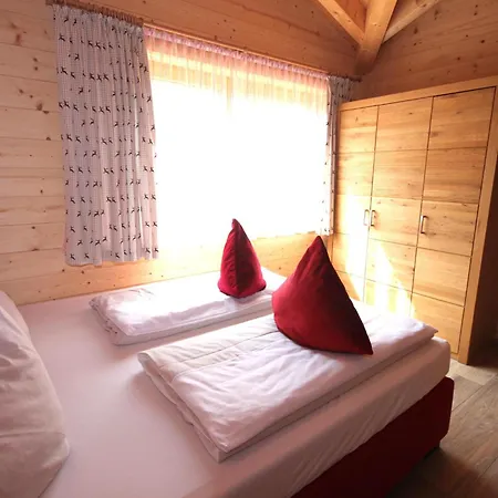 Hébergement de vacances - L *